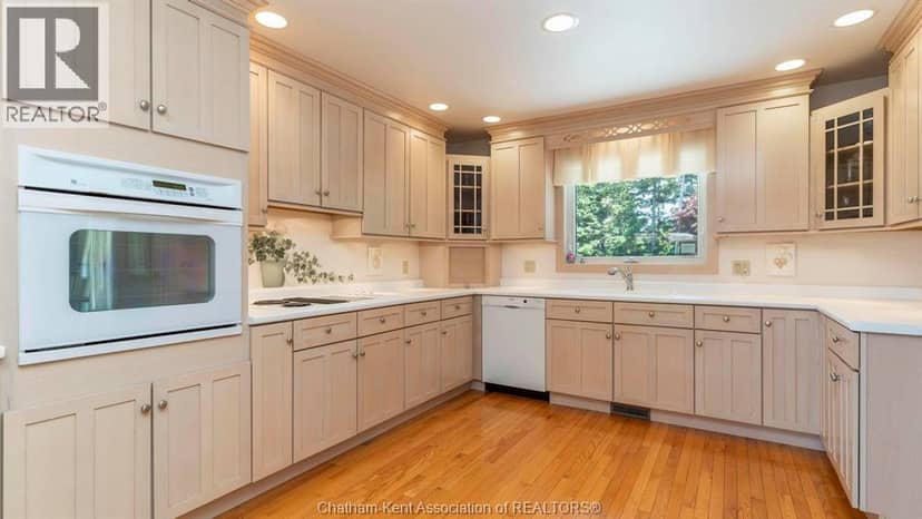 7678 TALBOT TRAIL West — photo 12 of 40