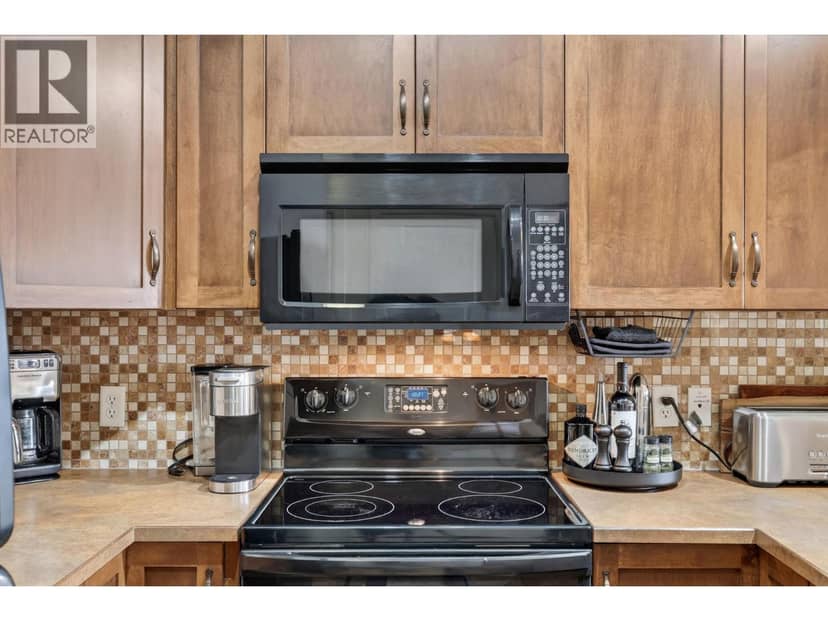 654 Cook Road Unit# 504, Kelowna, photo 4