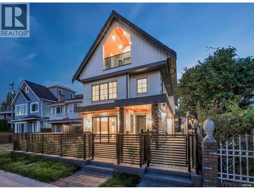 1 5150 SPENCER STREET, Vancouver