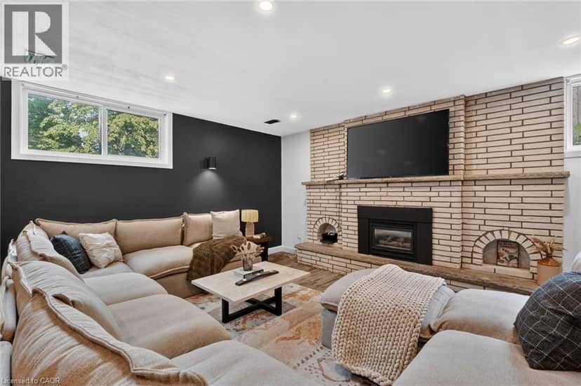 9 LESLIE Drive — photo 33 of 40