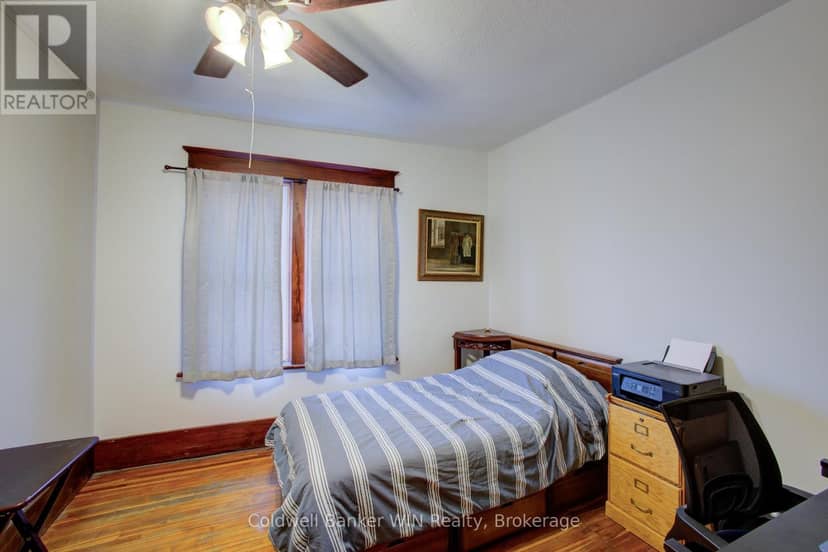 17 Arthur Street E — photo 14 of 40