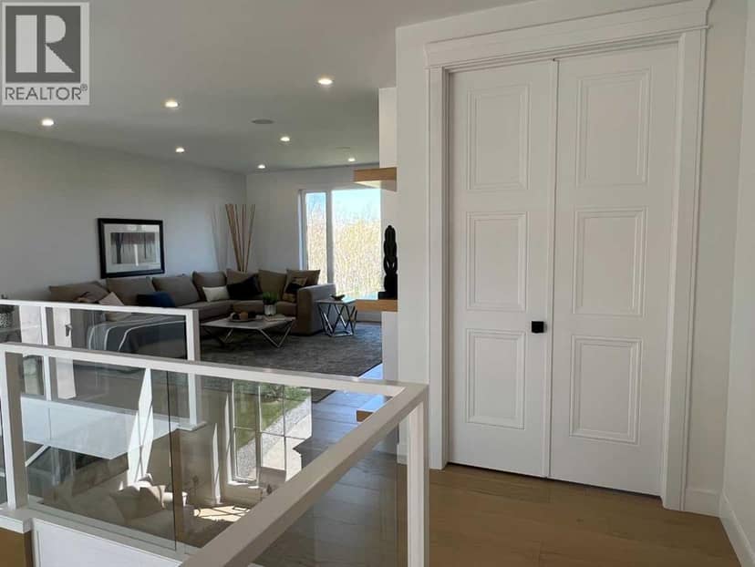 48 Rockcliff Terrace NW — photo 29 of 40