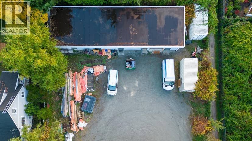 734 NORTH ROAD, Gibsons, photo 5