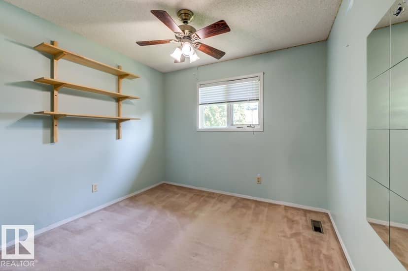 3908 28 AV NW — photo 28 of 40