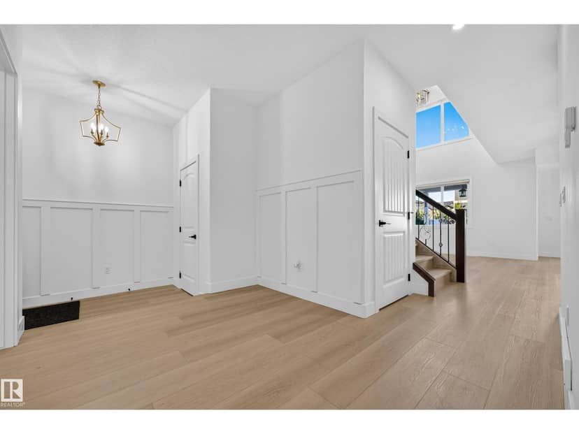 11010 174A AV NW — photo 11 of 40