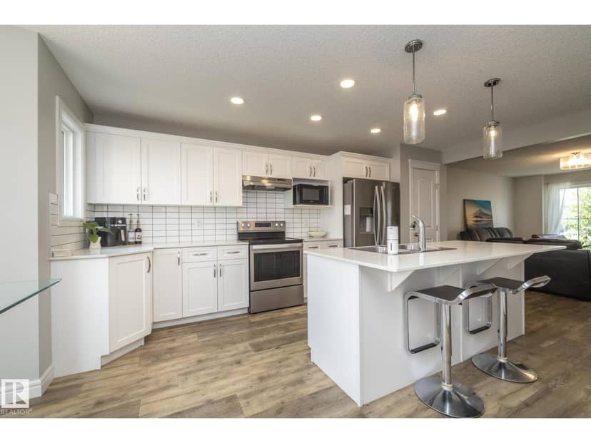 803 Secord BV NW, Edmonton, photo 3