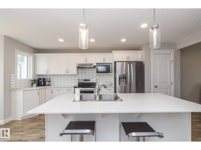 803 Secord BV NW, Edmonton, photo 2