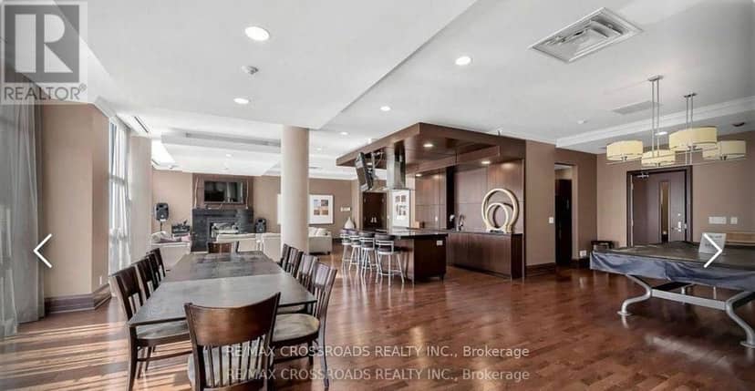 505 - 21 Upper Duke Crescent — photo 5 of 18