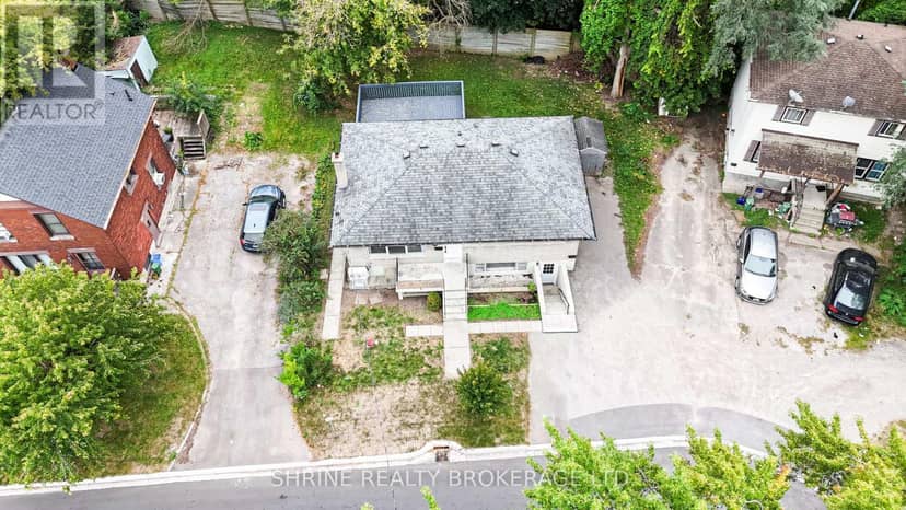 321 Salisbury Street — photo 2 of 27