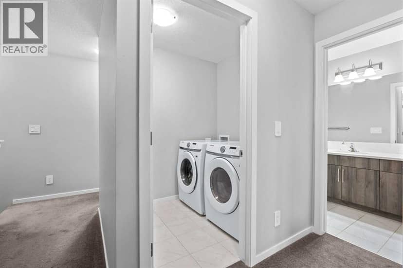 129 Yorkville Avenue SW — photo 14 of 29