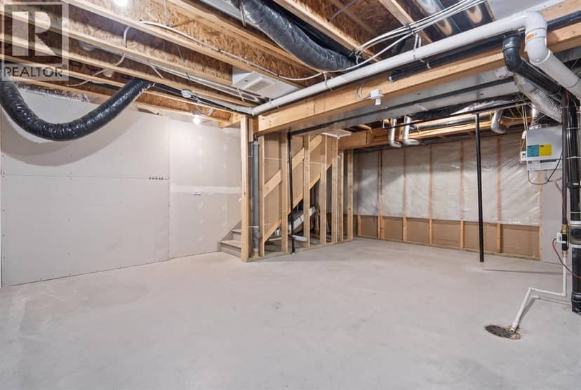 129 Yorkville Avenue SW — photo 23 of 29