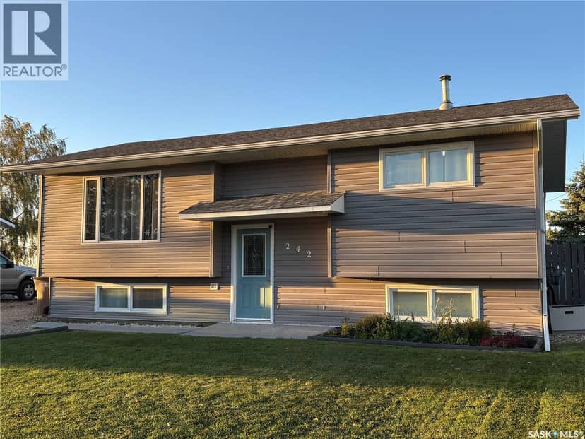242 Lendrum STREET, Melfort