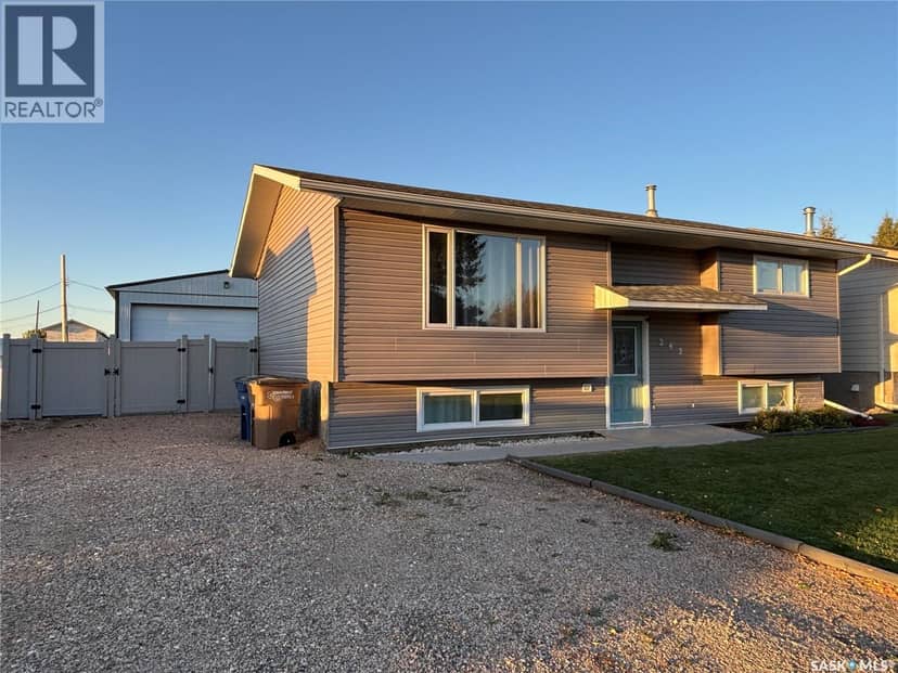 242 Lendrum STREET, Melfort, photo 3