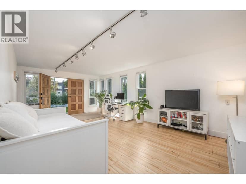 211 67 STREET, Delta, photo 4