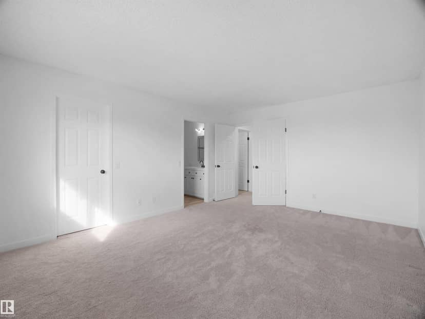 4103 28 AV NW — photo 28 of 40