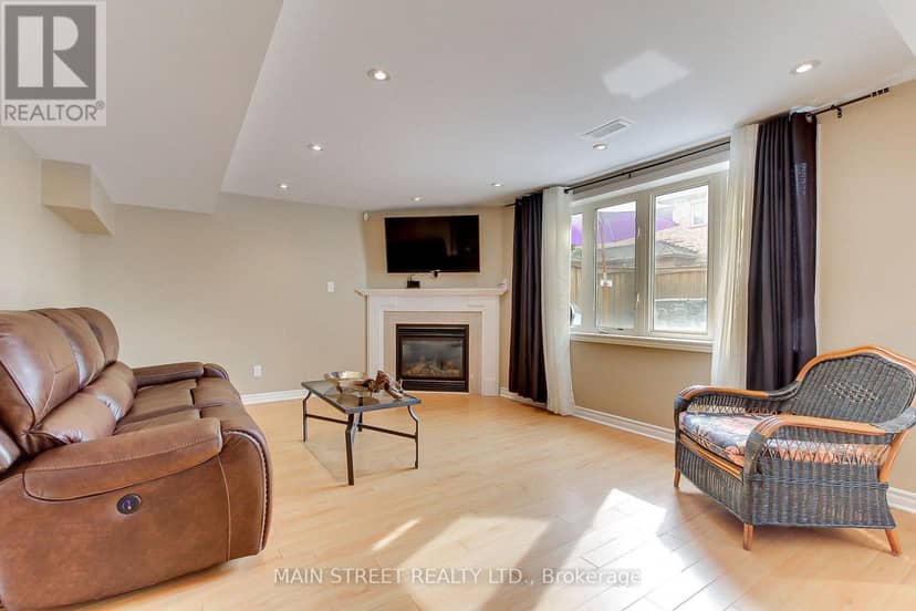 196 Wainscot Avenue — photo 31 of 40