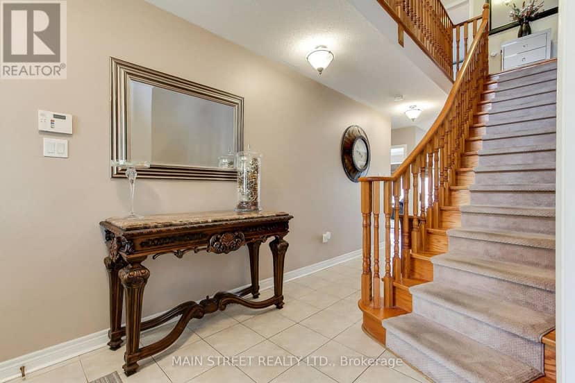 196 Wainscot Avenue, Newmarket, photo 5