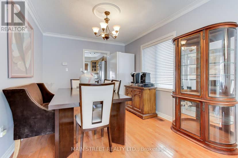 196 Wainscot Avenue, Newmarket, photo 8