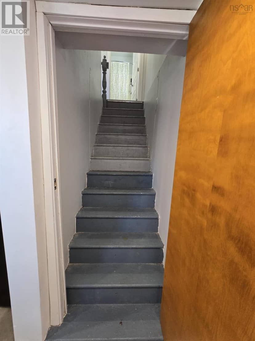 66 Oak Street — photo 23 of 39