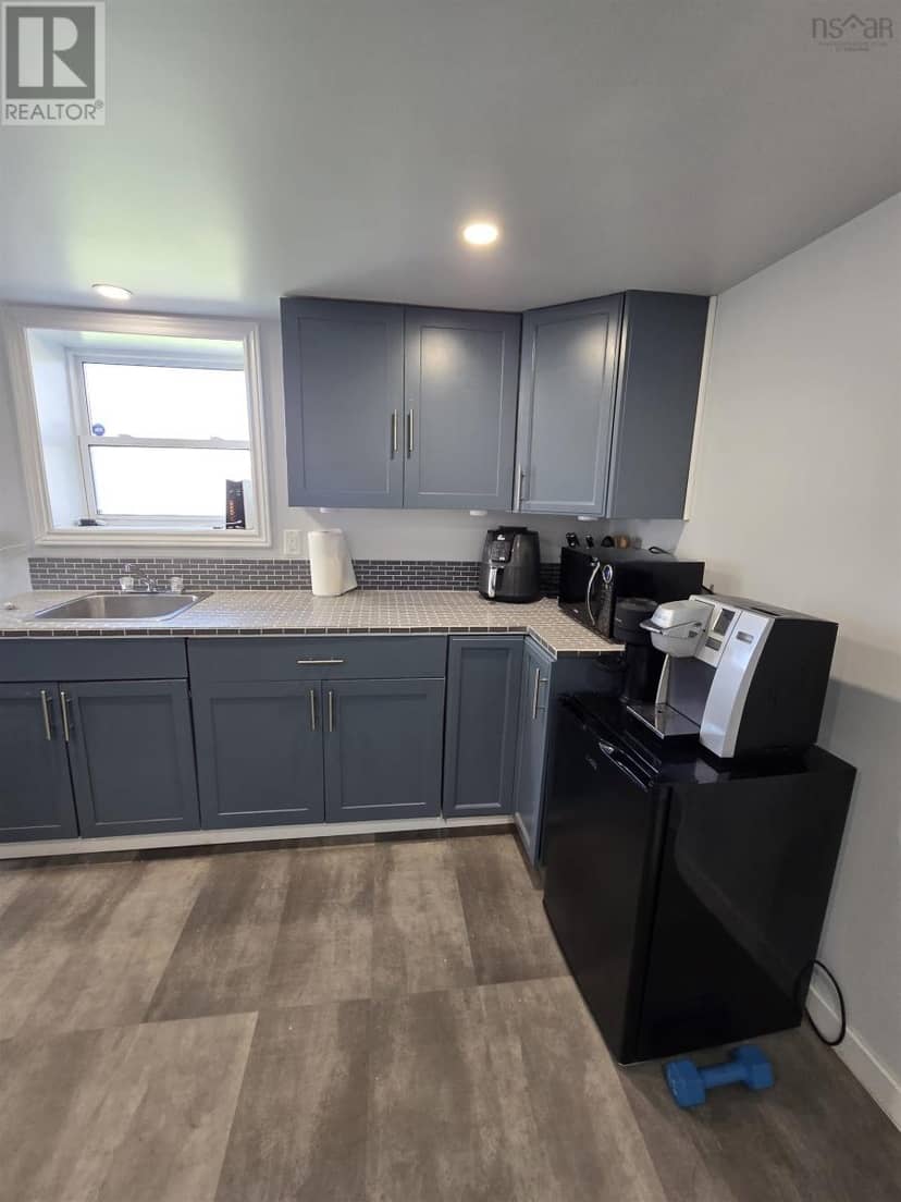 66 Oak Street — photo 27 of 39