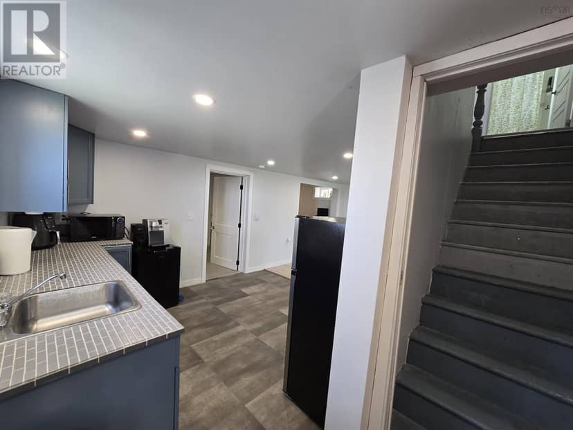 66 Oak Street — photo 29 of 39