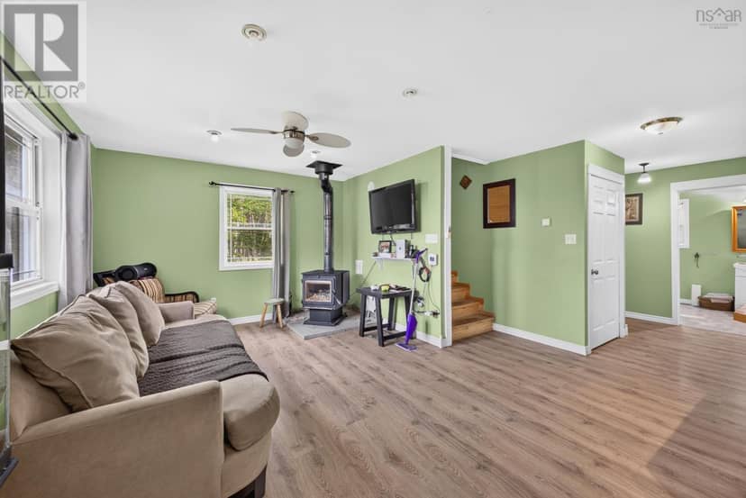 14439 Highway 6 — photo 8 of 40