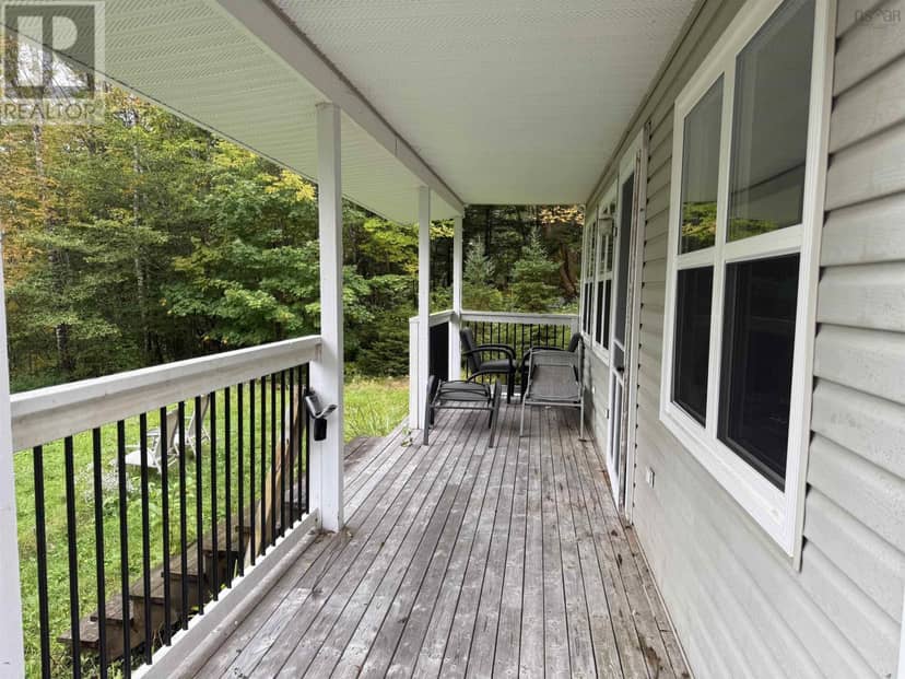 27 Orchard Lane — photo 10 of 26