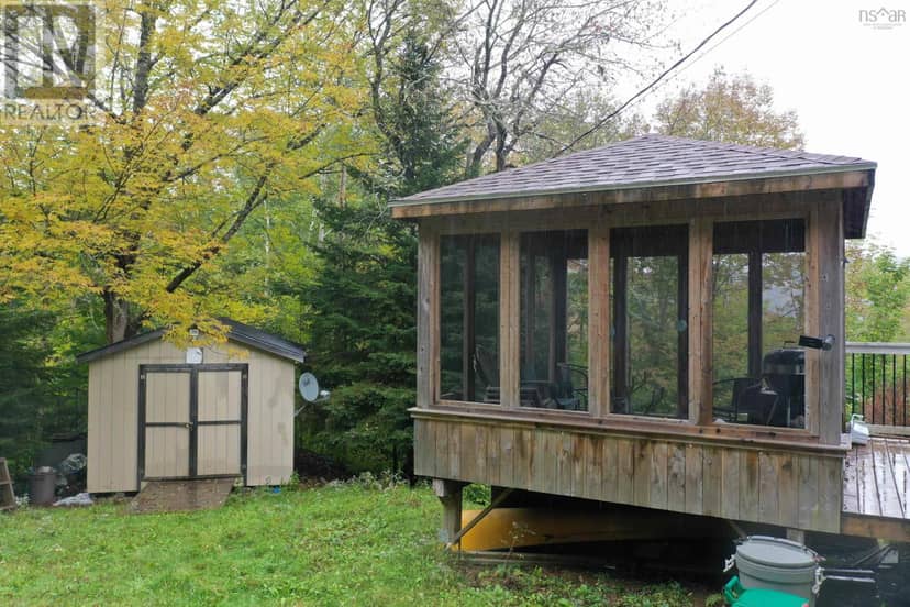 27 Orchard Lane — photo 17 of 26