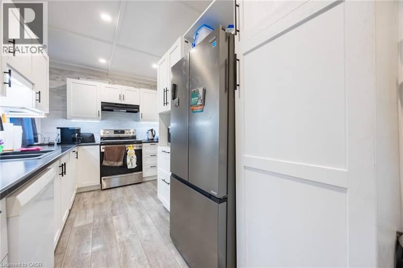 102 STEWART Avenue — photo 11 of 38