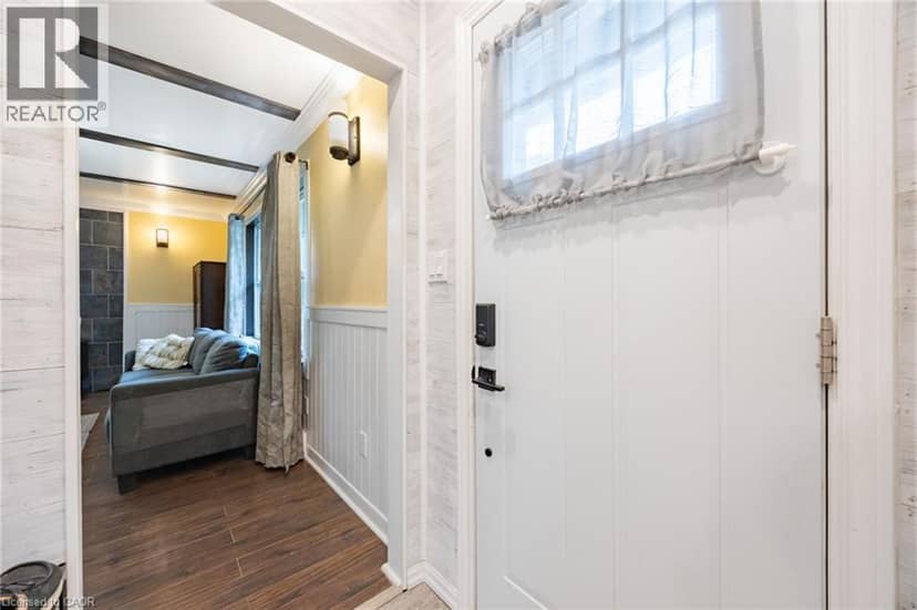 102 STEWART Avenue — photo 8 of 38