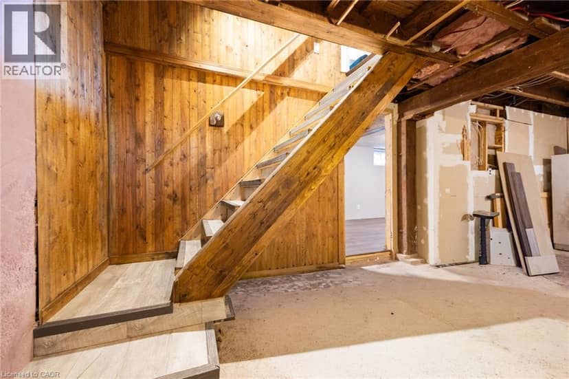 102 STEWART Avenue — photo 33 of 38