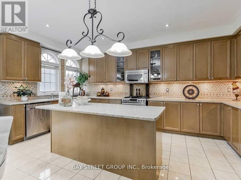 80 Geddington Crescent — photo 12 of 40