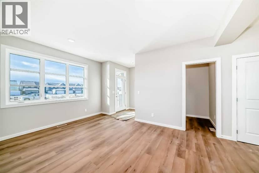 672 Lewisburg Place NE — photo 11 of 30