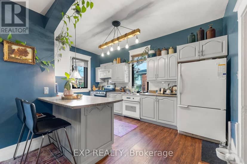 48 Hall Avenue E — photo 19 of 40