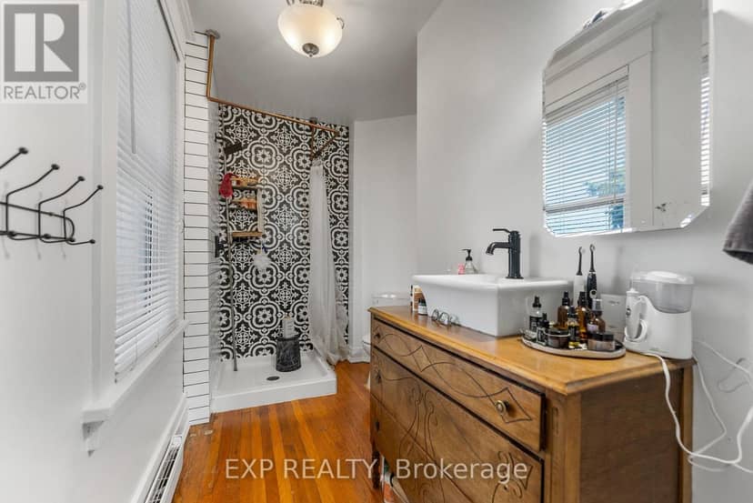 48 Hall Avenue E — photo 32 of 40