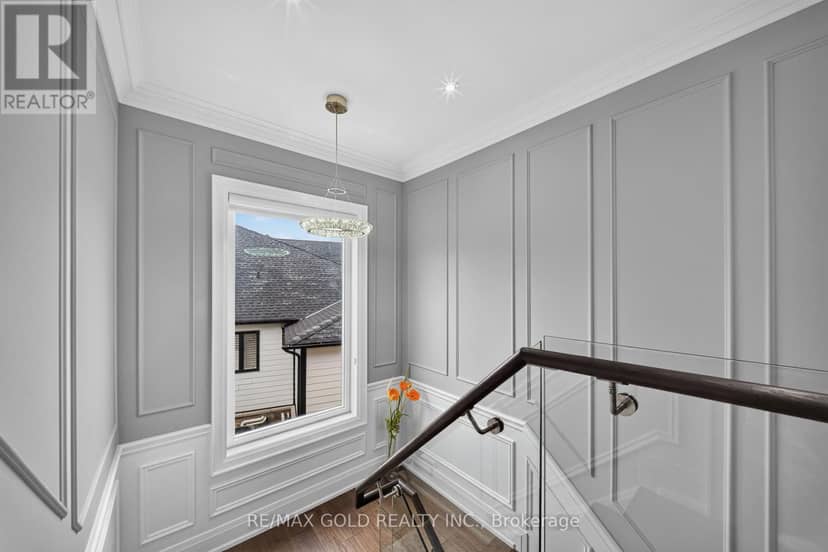 33 Young Court — photo 19 of 40