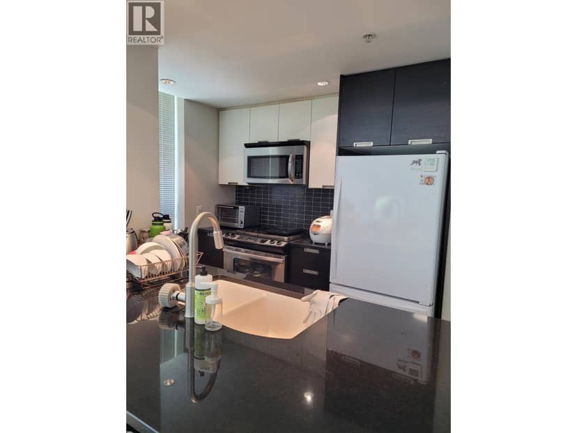 6xx 2968 GLEN DRIVE, Coquitlam, photo 6