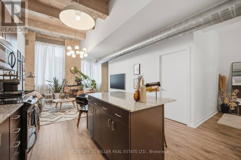 123 - 201 Carlaw Avenue — photo 4 of 40
