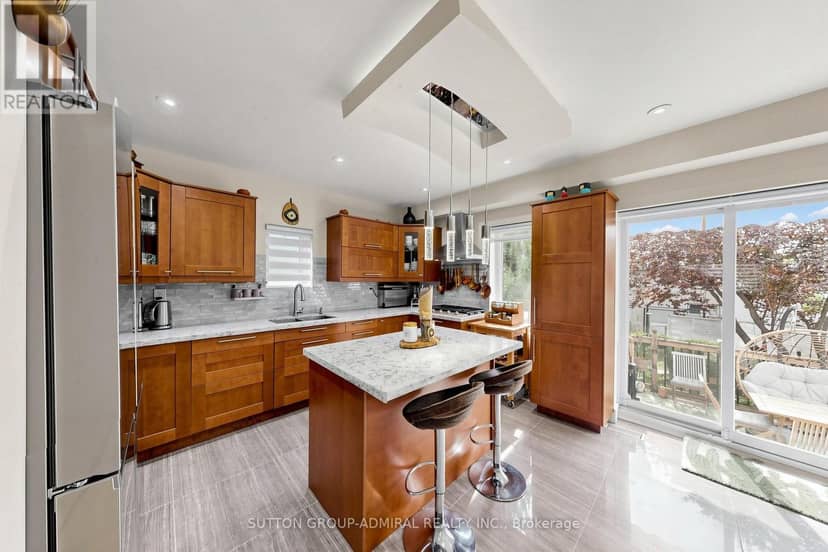 676 Vaughan Road — photo 10 of 40