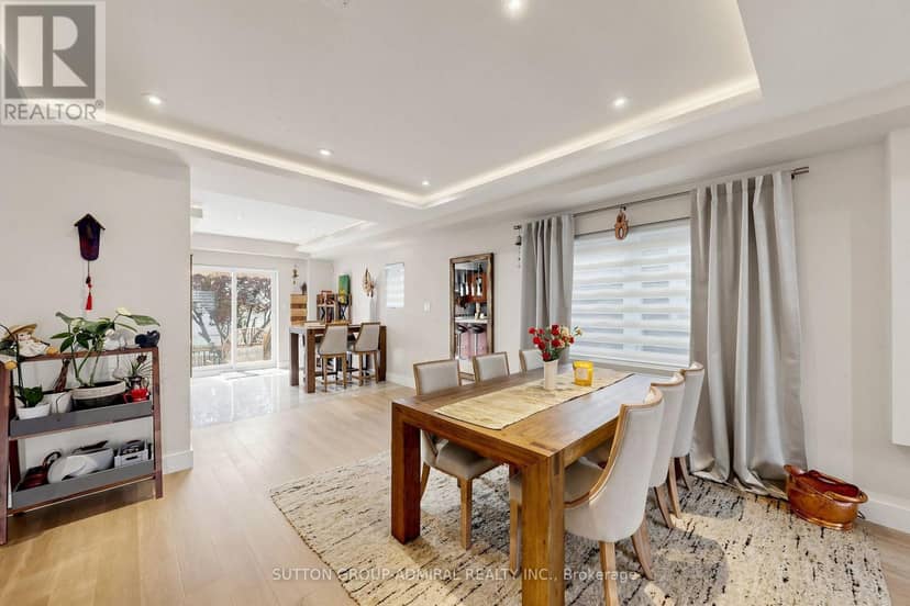 676 Vaughan Road, Toronto, photo 8