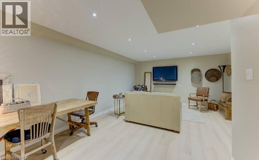 455 CLARIDGE Road Unit# 7 — photo 30 of 40