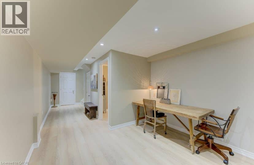 455 CLARIDGE Road Unit# 7 — photo 32 of 40