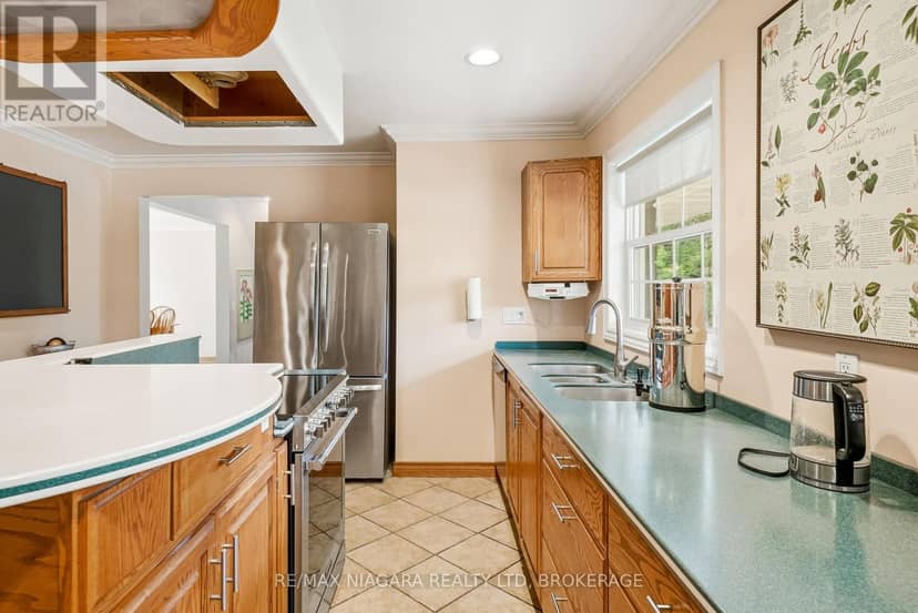 6585 Steele Street — photo 21 of 40