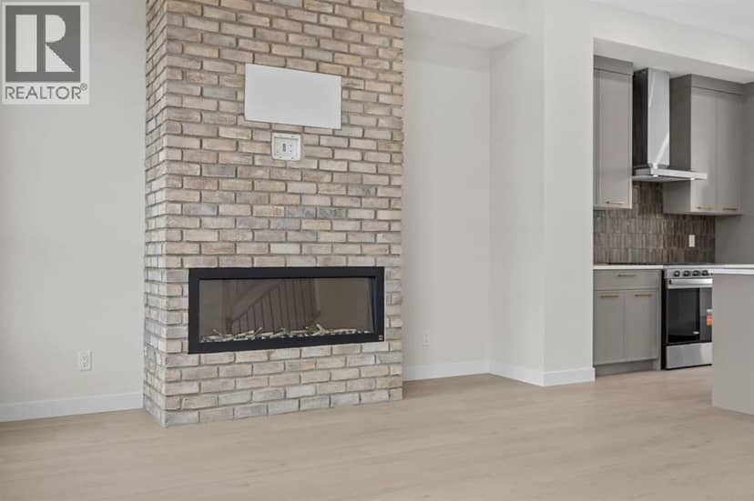 124 Greenwich Drive NW — photo 17 of 40