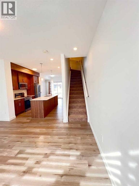 902, 33 Merganser Drive W — photo 24 of 39