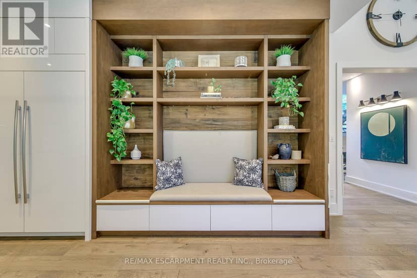 2104 Devon Road — photo 10 of 40