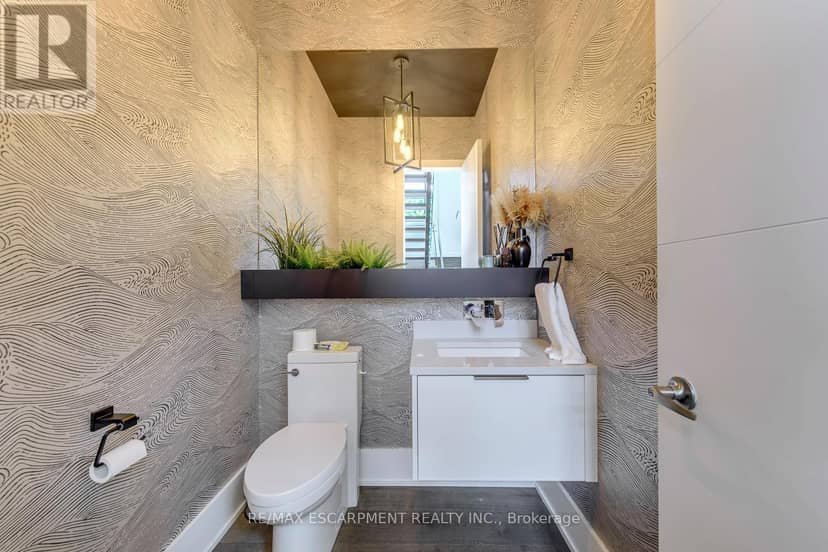 2104 Devon Road — photo 21 of 40