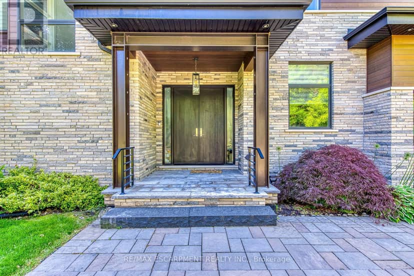 2104 Devon Road — photo 3 of 40
