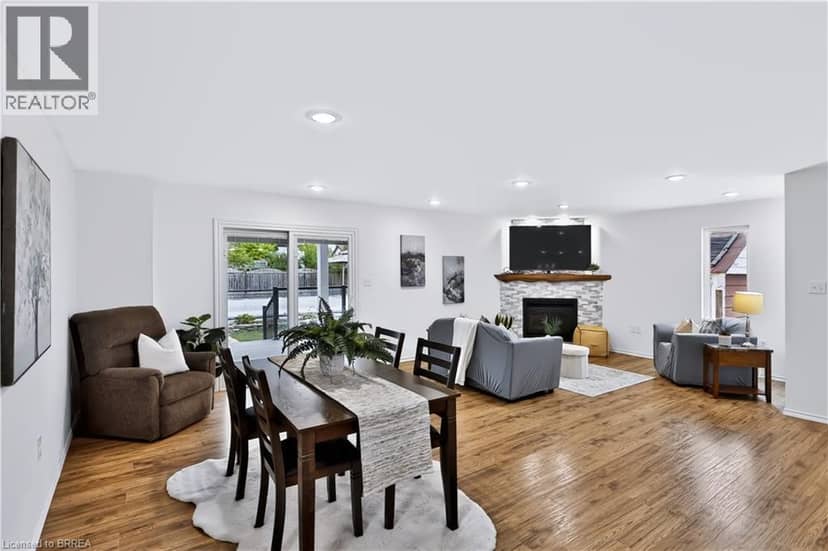 11 SUSSEX Avenue — photo 8 of 40