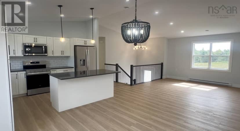 28 Centennial Drive — photo 11 of 40